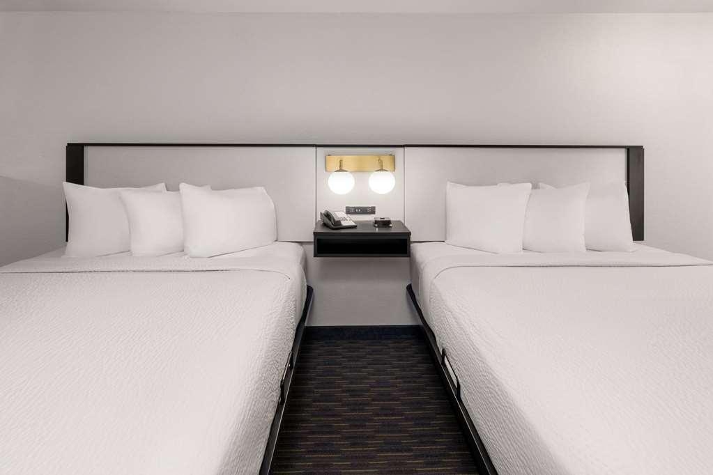 Sylo Hotel Denver Airport, A Ramada By Wyndham Aurora Room photo