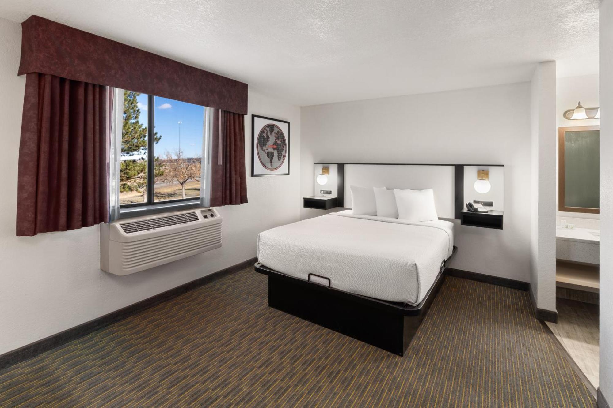 Sylo Hotel Denver Airport, A Ramada By Wyndham Aurora Exterior photo