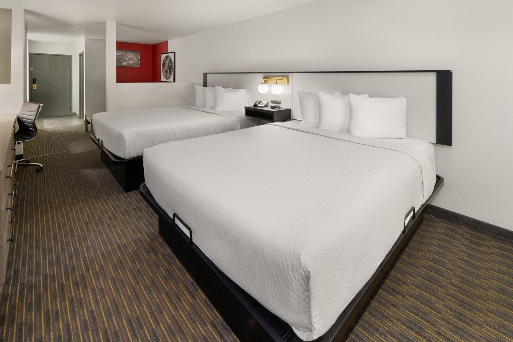 Sylo Hotel Denver Airport, A Ramada By Wyndham Aurora Exterior photo
