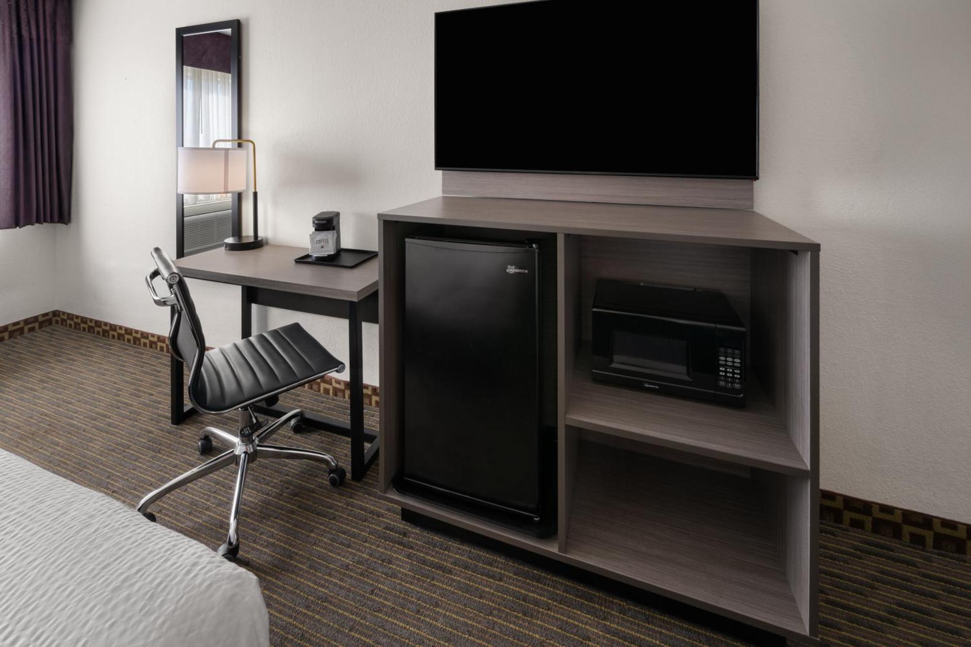Sylo Hotel Denver Airport, A Ramada By Wyndham Aurora Exterior photo